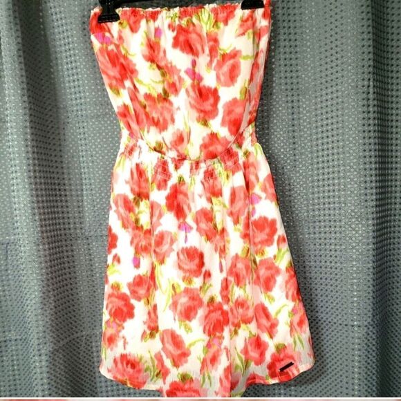 Abercrombie & Fitch Tops - Abercrombie and Fitch Strapless Top